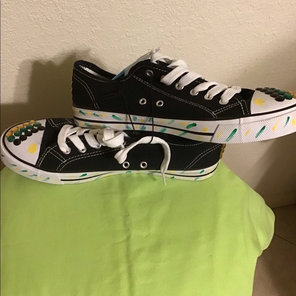 Black Size 9 Convas Sneaker Rhinestone Designs - Picture 3 of 5